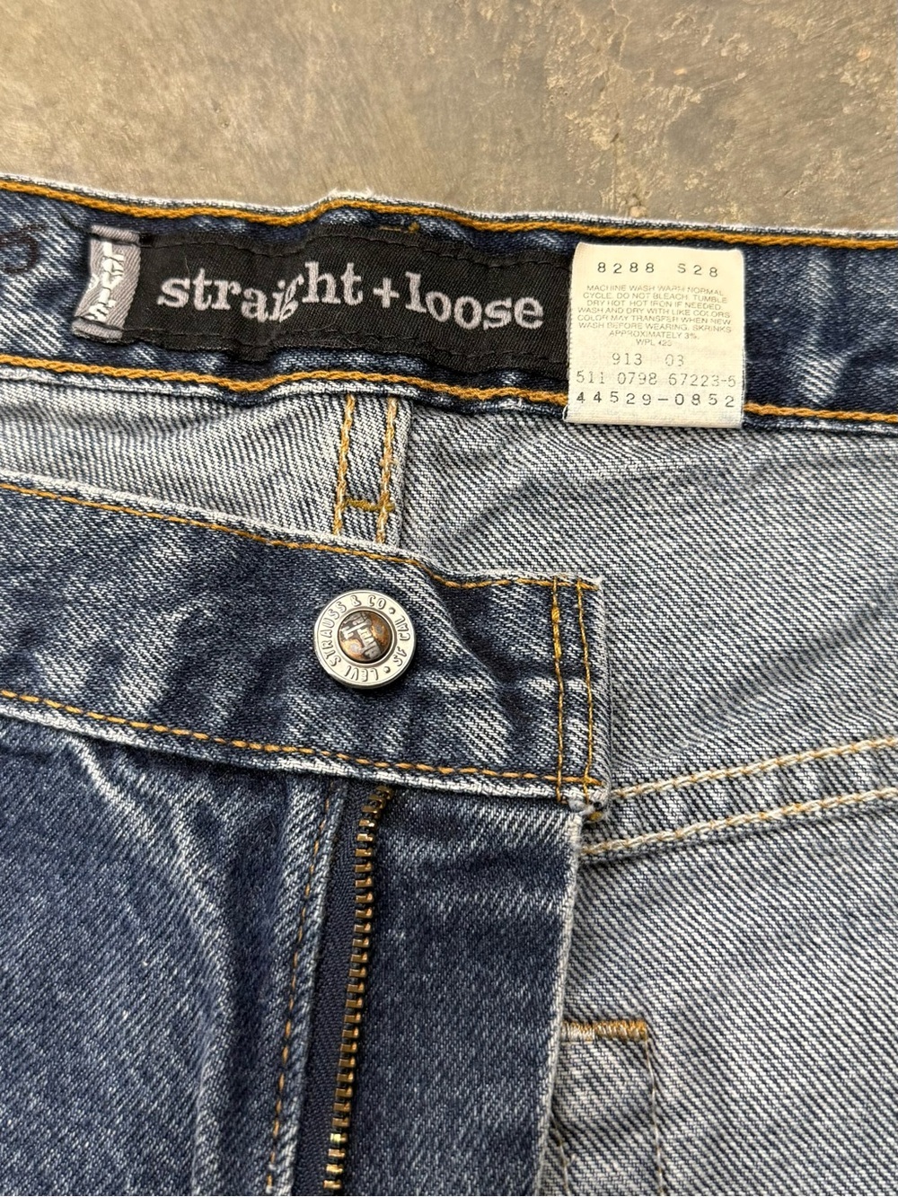Vintage 90s Levis SilverTab Straight Loose Baggy Jeans 36x36 USA - Picture 6 of 11